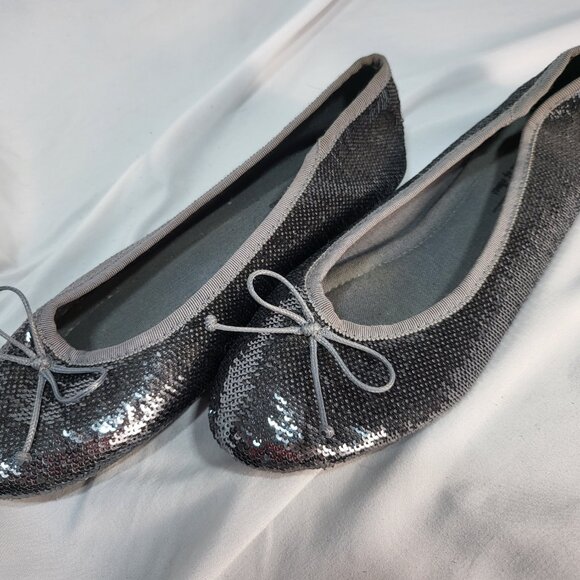 Fever Sole Sparkle Memory Foam Cushioned Shiny Ballet Flats Pewter Size 7.5 - Picture 4 of 8